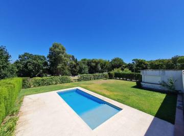 Casa · 377m² · 3 Dormitorios · 4 Cocheras · Importante Casa de 3 Dorm. en Venta