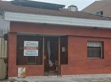 Casa de 5 ambientes, Lomas de Zamora · A Reciclar Chalet de 3 Amb + Depto de 2 Amb S/ Lote de 316 m