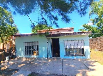 Casa · 90m² · 4 Ambientes · 1 Cochera · Venta, Casa, 4 Ambientes, Jardín, González Catán