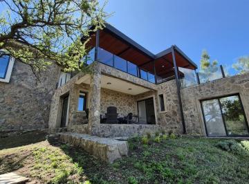 Casa · 320m² · 9 Ambientes · Casa de Piedra - 9 Ambientes - Posta Carreta - Santa Rosa de Calamuchita