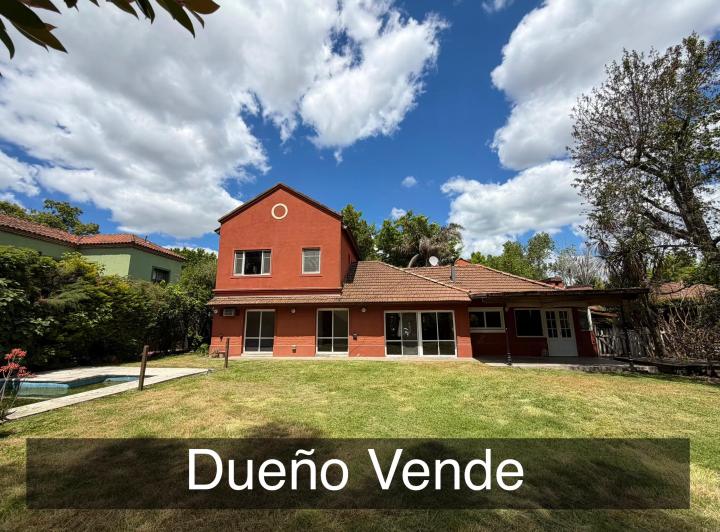 Casa · 208m² · 8 Ambientes · 3 Cocheras
