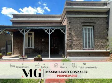 Casa · 790m² · 8 Ambientes · 1 Cochera · Casa Venta Temperley