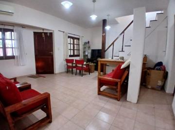 Casa de 7 ambientes, Córdoba · Se Vende Casa de 5 Dorm. en Barrio Policial Mercantil Zona Arguello con Patio Cochera