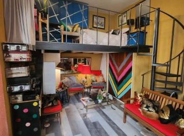 Departamento de 2 ambientes, Almagro · Departamento Tipo Casa, 2 Ambientes con Entrepiso. Muy Luminoso. Excelente Estado.