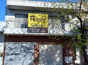 Casa de 3 ambientes, General San Martín · Importante Casa 3 Ambientes con Local, Cochera, Fondo Libre, Pileta y Terraza