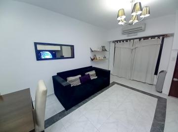 PH · 126m² · 3 Ambientes · 1 Cochera · Venta PH 3 Ambientes con Jardin, Parrilla y Cochera en Castelar Norte.