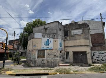 Casa · 110m² · 5 Ambientes · 2 Cocheras · Casa a Reciclar 5 Amb. en Venta en Ramos Mejia