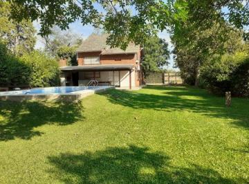 Casa · 180m² · 5 Ambientes · 1 Cochera · Casa Quinta en Venta - Parque - Piscina - Quincho - Gral. Rodriguez