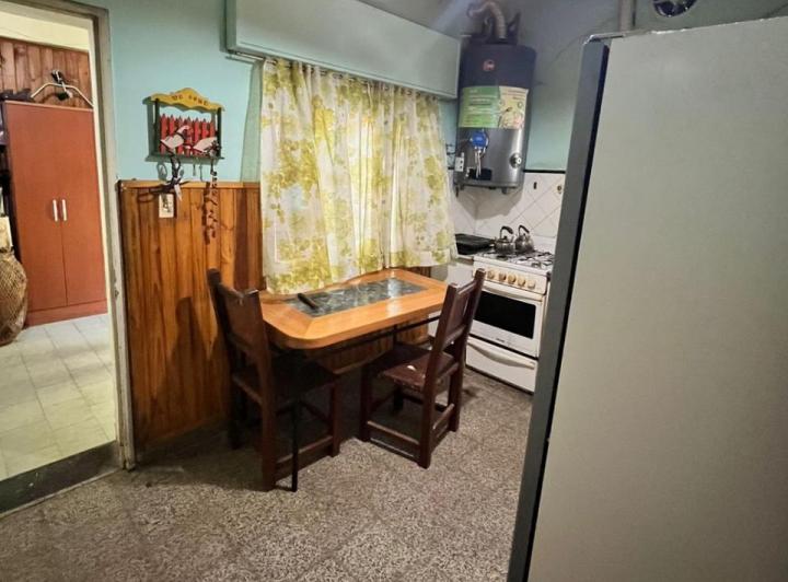 Casa · 90m² · 5 Ambientes · 1 Cochera