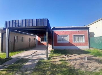 Casa · 110m² · 5 Ambientes · 1 Cochera · Casa 3 Dorm. Apta Credito Hipotecario | Nogales Plaza