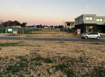 Terreno · 530m² · Terreno Lote en Venta en Pilar del Este, Pilar, G. B. a. Zona Norte