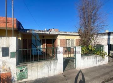 Casa · 120m² · 6 Ambientes · Venta - Casa en Pasaje Jose Marti 500