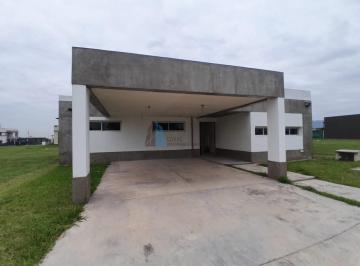 Casa · 98m² · 4 Ambientes · 2 Cocheras · Casa a Estrenar Las Quintas 2