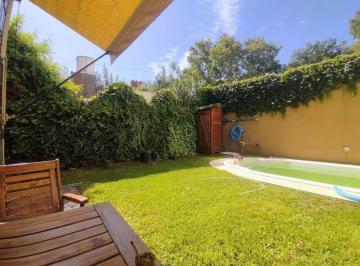 Casa · 240m² · 3 Ambientes · Casa en Venta Don Bosco con Pileta Apta Crédito