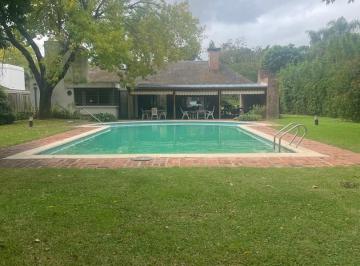 Casa · 245m² · 4 Ambientes · 3 Cocheras · Casa en Venta en Highland Park Cc, Pilar, G. B. a. Zona Norte