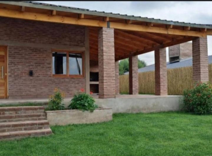 Casa · 600m² · 3 Ambientes