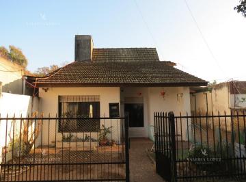 Casa · 110m² · 4 Ambientes · 1 Cochera · Casa Chalet en Venta en General Pacheco, Tigre, G. B. a. Zona Norte