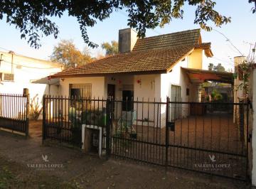 Casa · 110m² · 4 Ambientes · 1 Cochera · Casa Chalet en Venta en General Pacheco, Tigre, G. B. a. Zona Norte