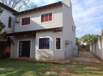 Casa · 300m² · 6 Ambientes · 2 Cocheras · Cf1316 - Casa en Venta - 5 Dorm. - Barrio Jardín