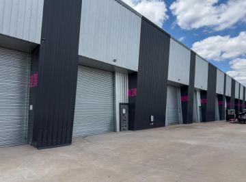 Depósito · 400m² · 1 Ambiente · Alquiler Depósito en Espacio Nova, Canning