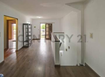 Casa · 246m² · 10 Ambientes · 6 Cocheras · Venta de Taller Casa 3 Dorm. y Casa 2 Dorm.