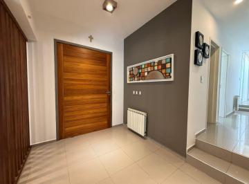 Casa de 5 ambientes, Mendiolaza · Country 4 Hojas - Venta Gran Casa 4 Dorm (Ppal en Suite) + Piscina - 420 m² Cub / 1900 m² Terr