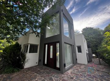 Casa · 200m² · 5 Ambientes · 2 Cocheras · Casa en Alquiler San Matias