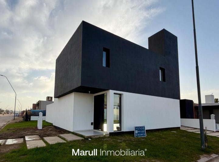 Casa · 120m² · 5 Ambientes · 1 Cochera