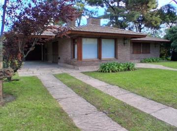 Casa · 200m² · 3 Dormitorios · 2 Cocheras · Venta - Casa del Tiburon 900 - Pinamar Zona Iglesia