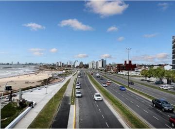 Departamento · 32m² · Monoambiente Vista Al Mar 32 m² Av Félix Camet 2400