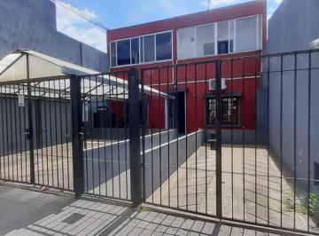 PH de 2 ambientes, Lanús · Bonito PH Interno de 2 Ambientes con Patio y Jardín!