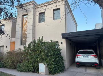 Casa · 237m² · 7 Ambientes · Venta de Casa en Barrio Rincón de Drummond