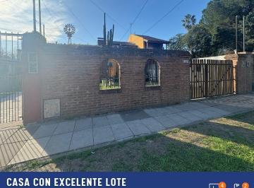 FNE-FNM-12153_2 · Casa 4 Ambientes. | Hipolito Bouchard 1753