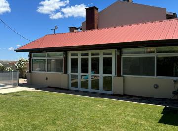 Terreno · 40m² · Lote con Quincho y Piscina