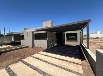 Casa · 88m² · 3 Ambientes · 1 Cochera · Vendo Duplex a Estrenar 2 Dorm en Barrio Norte