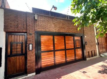Casa de 5 ambientes, Ciudad de Mendoza · Casa Venta Cuarta 3 Dorm - Cochera - Terraza