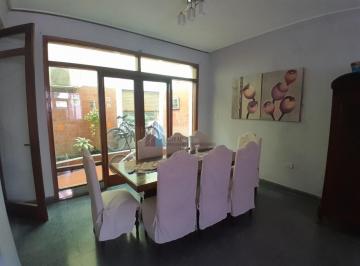 Casa · 373m² · 12 Ambientes · Gran Propiedad en Venta - Suipacha 600 - Ideal Vivienda o Emprendimiento