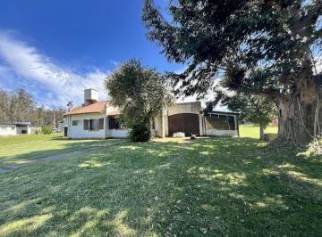 Campo · 100m² · 3 Ambientes · 1 Cochera · Casa 3 Ambientes Sobre Lote de 890 m² - Costa del Sol