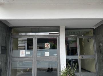 Garage · 15m² · Cochera en Lomas de Zamora Oeste en Excelente Zona