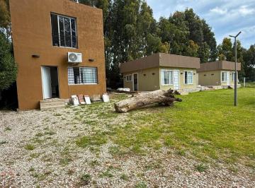 Casa · 100m² · 3 Ambientes · Casa de 3 Ambientes + 2 Cabañas a La Venta en Acantilados, Mar del Plata