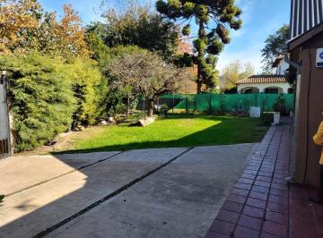 Casa · 1041m² · 5 Ambientes · Casa | Venta | 5 Ambientes | Barrio Parque Leloir | Pileta