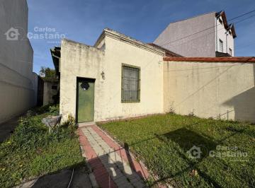 Terreno · 110m² · 3 Ambientes · 1 Cochera · Exc. Zona, Casa Ideal Para Refaccionar, Valor Lote