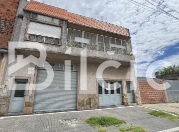 Departamento · 184m² · 5 Ambientes · 2 Cocheras · Departamento en Venta en Lanús Oeste