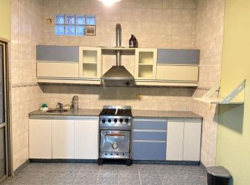 PH de 4 ambientes, Avellaneda · Venta PH en Sarandí