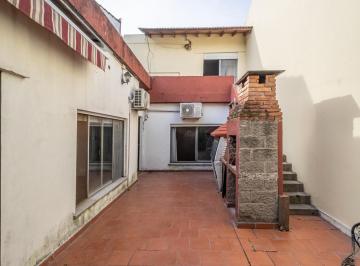 Casa · 128m² · 4 Ambientes · 1 Cochera · Casa 4 Amb en Venta con Patio y Cochera| Lista Para Escriturar – Gerli