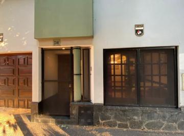 Casa · 159m² · 4 Ambientes · 1 Cochera · Casa 4 Ambientes en Venta con Cochera