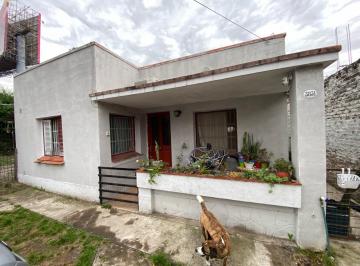 Casa · 84m² · 3 Ambientes · 2 Cocheras · Casa en Venta en Olivos, Vicente Lopez