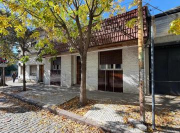Casa de 3 ambientes, Parque Avellaneda · Casa en Lote Propio | 174 m² Totales | Gran Terraza, Quincho y Patio | Parque Avellaneda