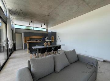 Casa · 180m² · 5 Ambientes · Alquiler Temporario Rumenco Joven