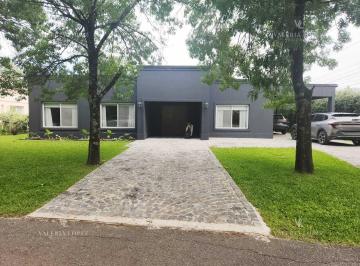 Casa · 180m² · 5 Ambientes · 5 Cocheras · Casa en Venta en La Legua Apto Crédito!, Pilar, G. B. a. Zona Norte